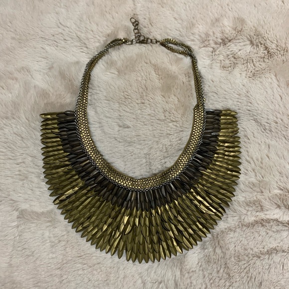 Stella Dot Pegasus Necklace 